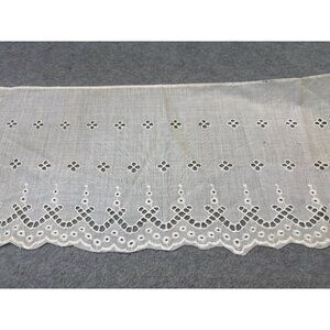 Vintage 6.5" x 2 yards Cream Eyelet Lace Trim Fabric with Scalloped Edge